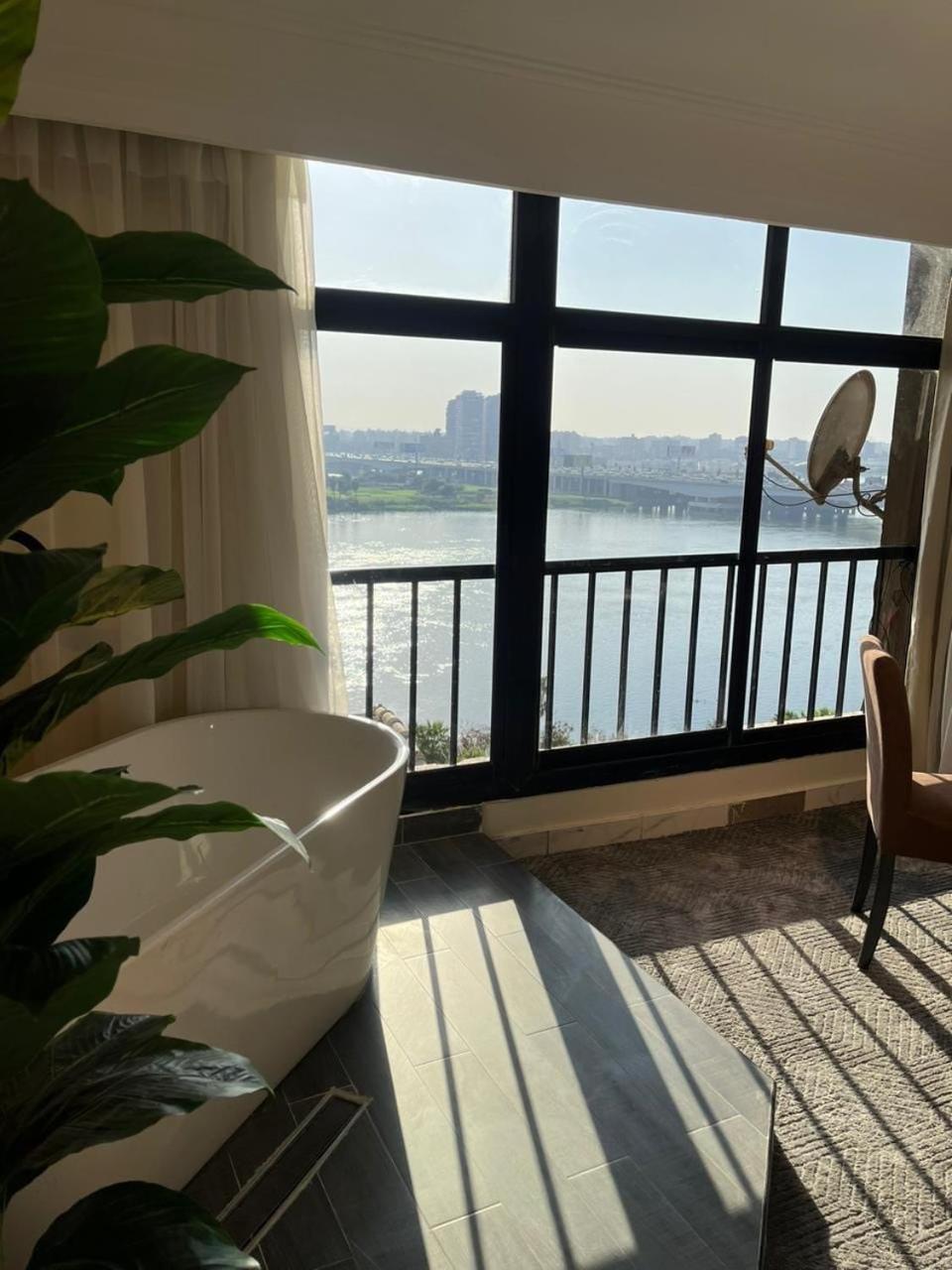 Queen of Nile view