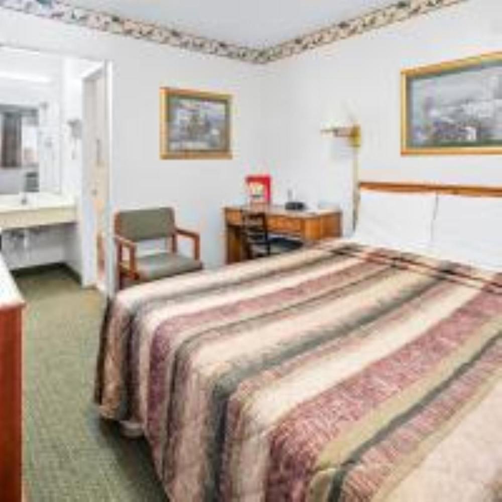 Friendship Inn Hotel view 2