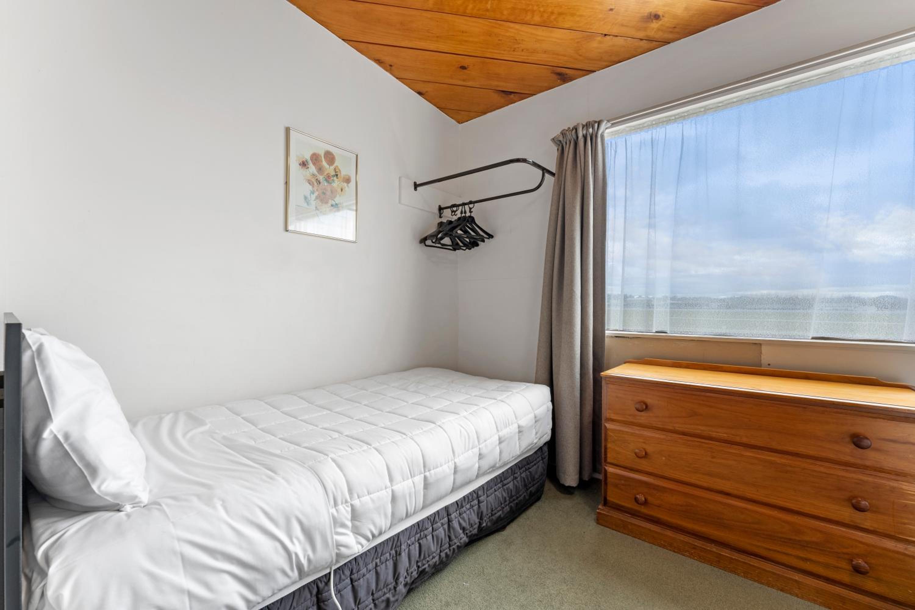 Coachman's Lodge Motel