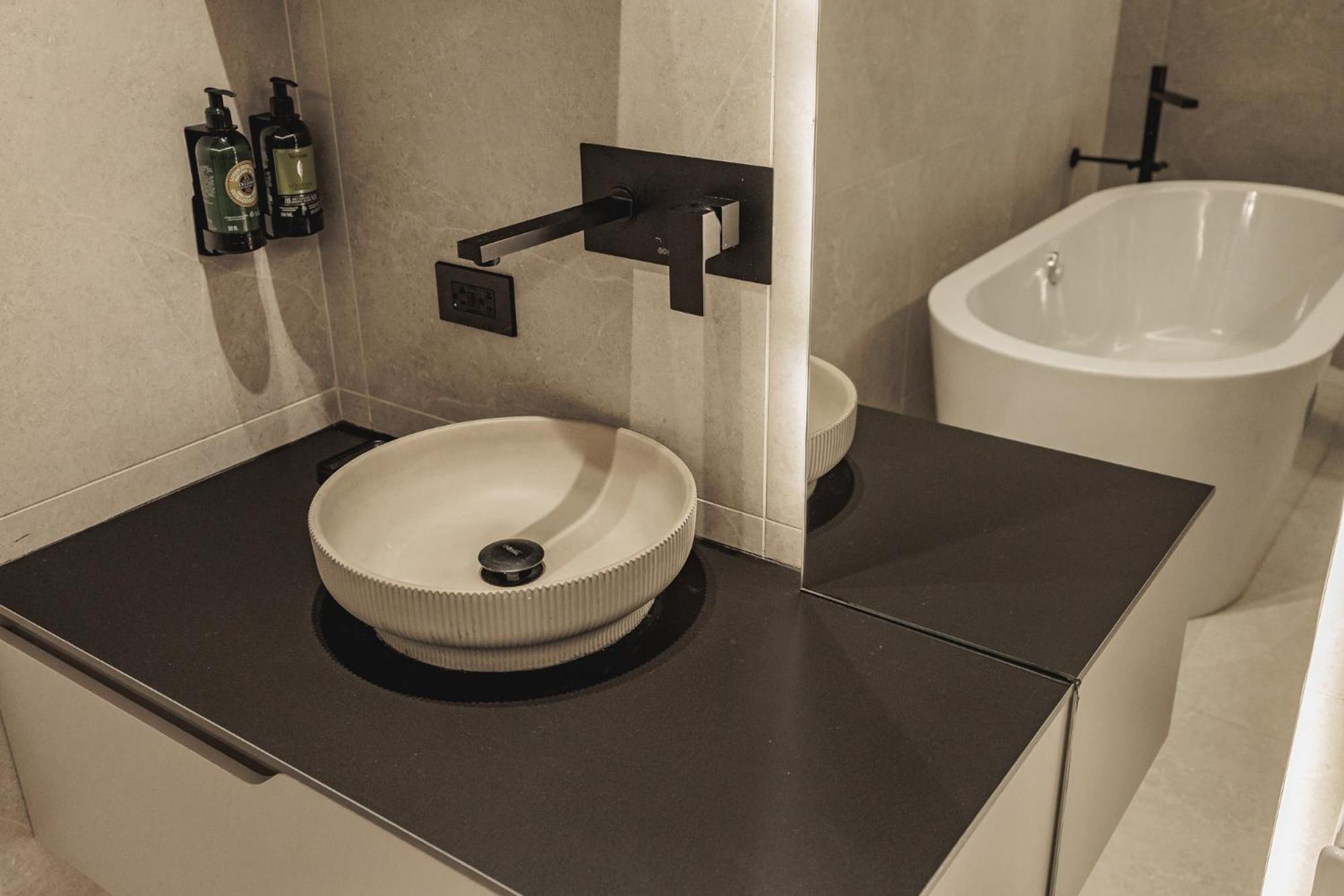 Nock - Reserved Residences
