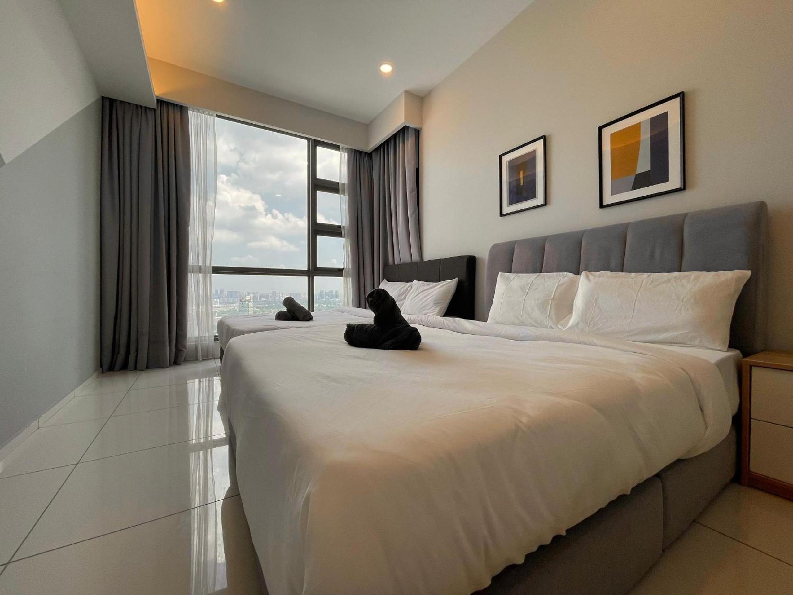 The Robertson-Bukit Bintang by PILLOWTALKS
