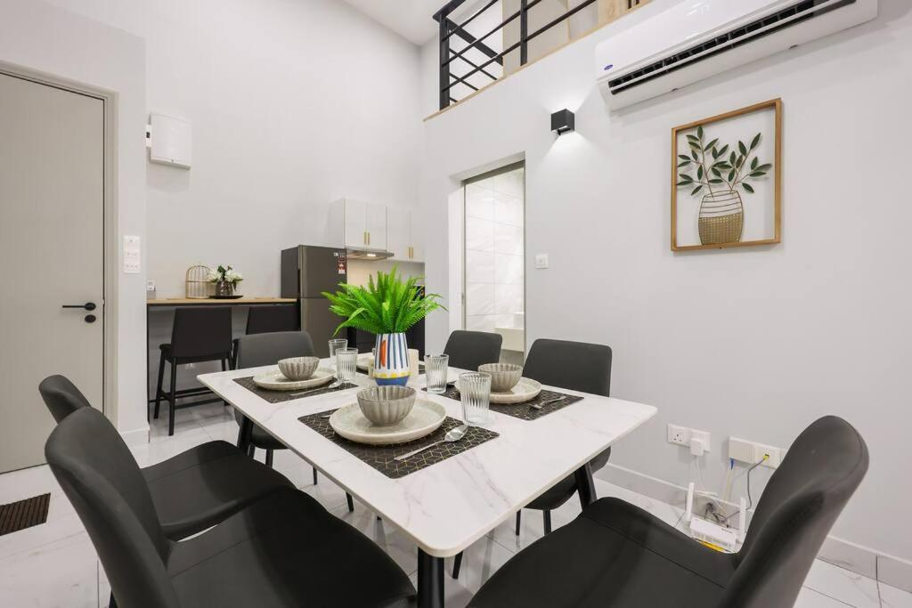 Arte Cheras Duplex 3BR Oasis MRT, Lotus, Shops