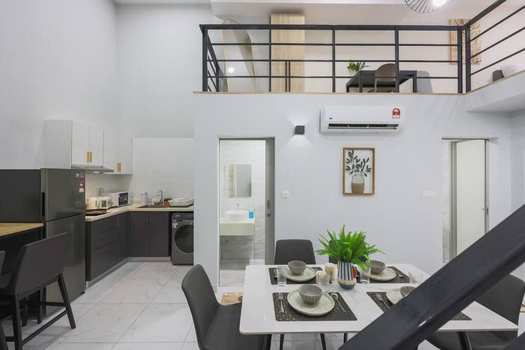 Arte Cheras Duplex 3BR Oasis MRT, Lotus, Shops