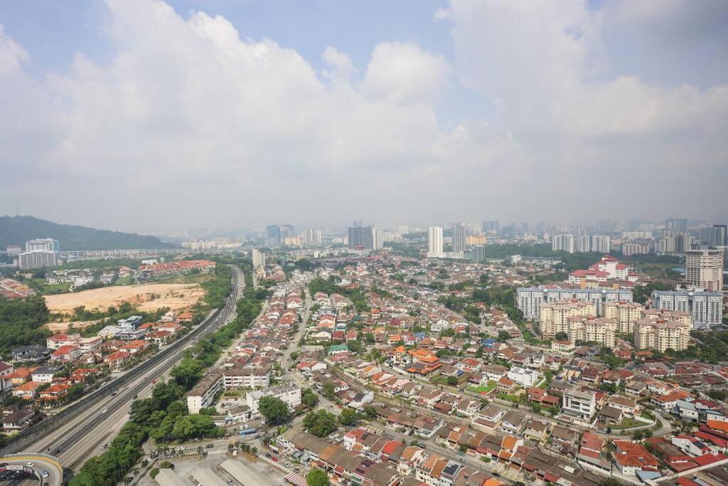 Arte Cheras Duplex 3BR Oasis MRT, Lotus, Shops