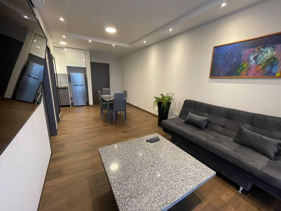 Equipetrol Depto 1 Dorm piso 12
