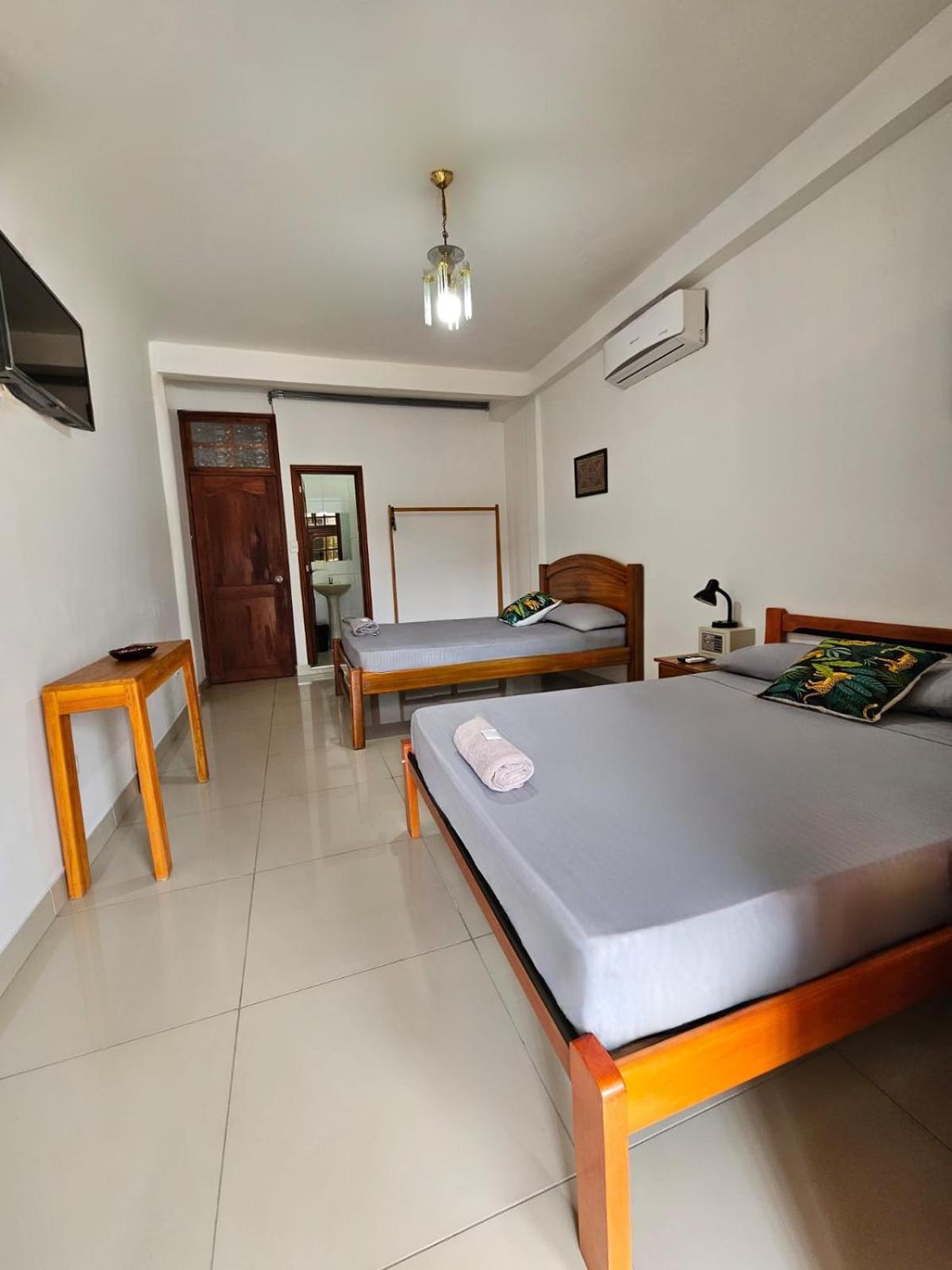 Kanaq Hotel Tours