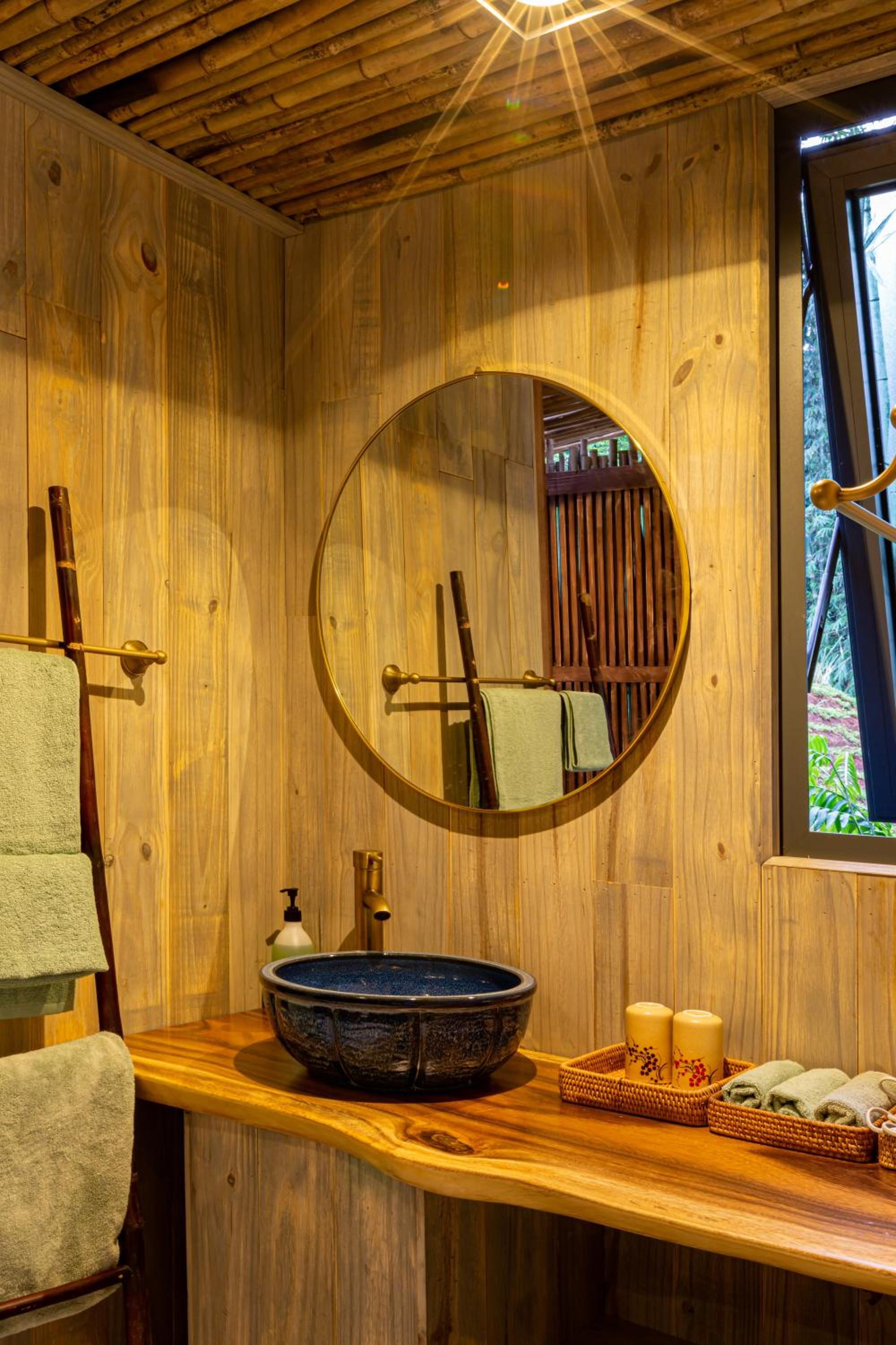 Nomia Garden Retreats - Khu nghỉ dưỡng hồ Trị An view 5