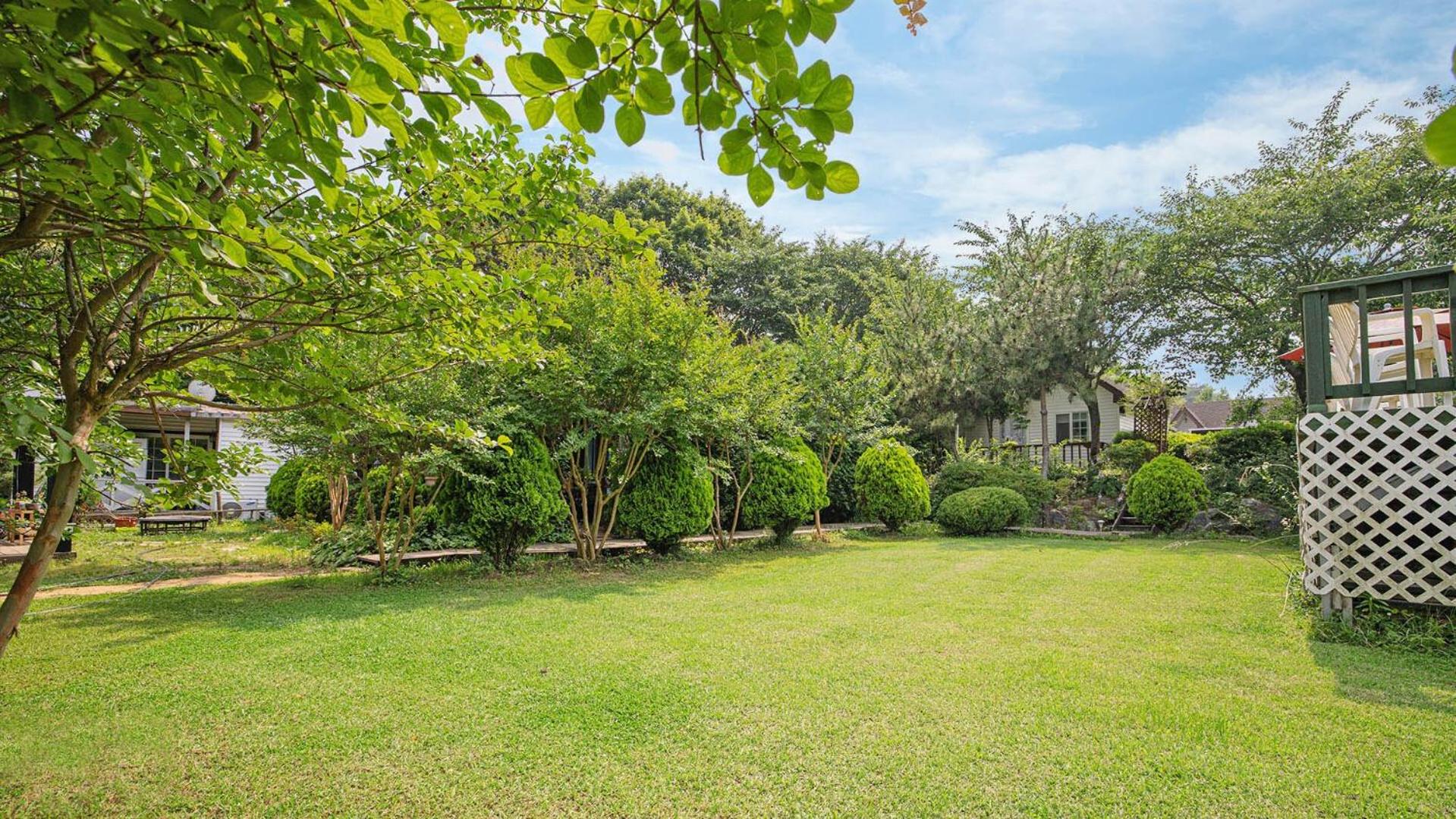 Anmyeondo Tamarind Pension view 4