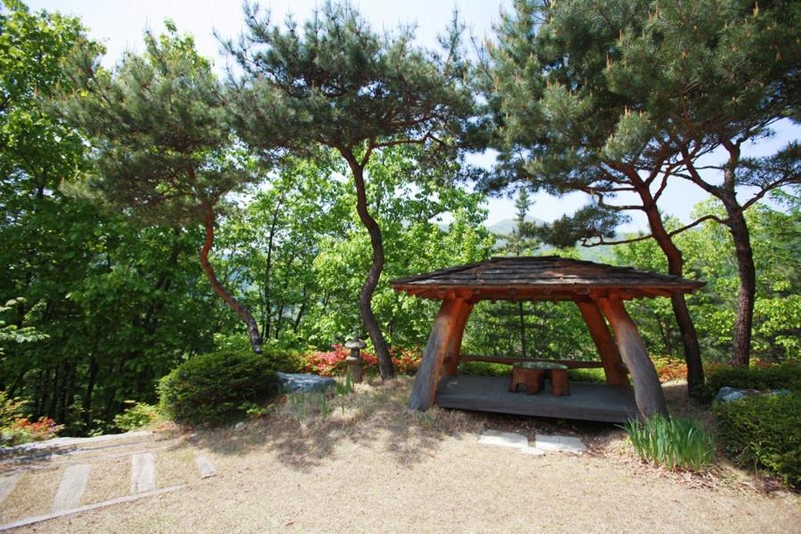 Gapyeong Edensia Byuljang Pension view 4