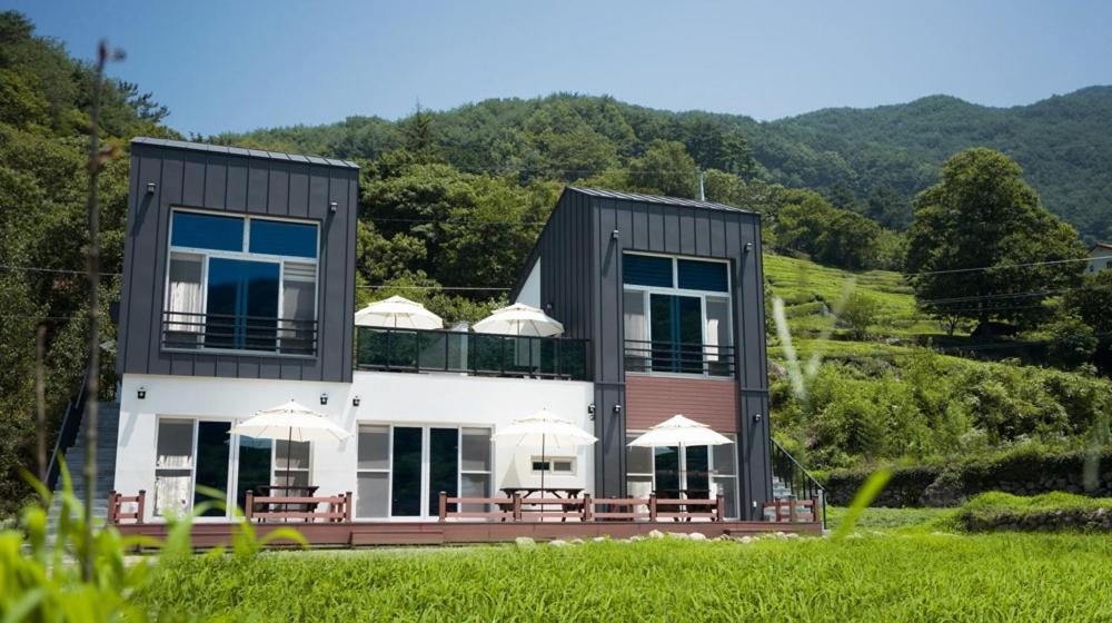 Hadong Huige Stay Pension view 2