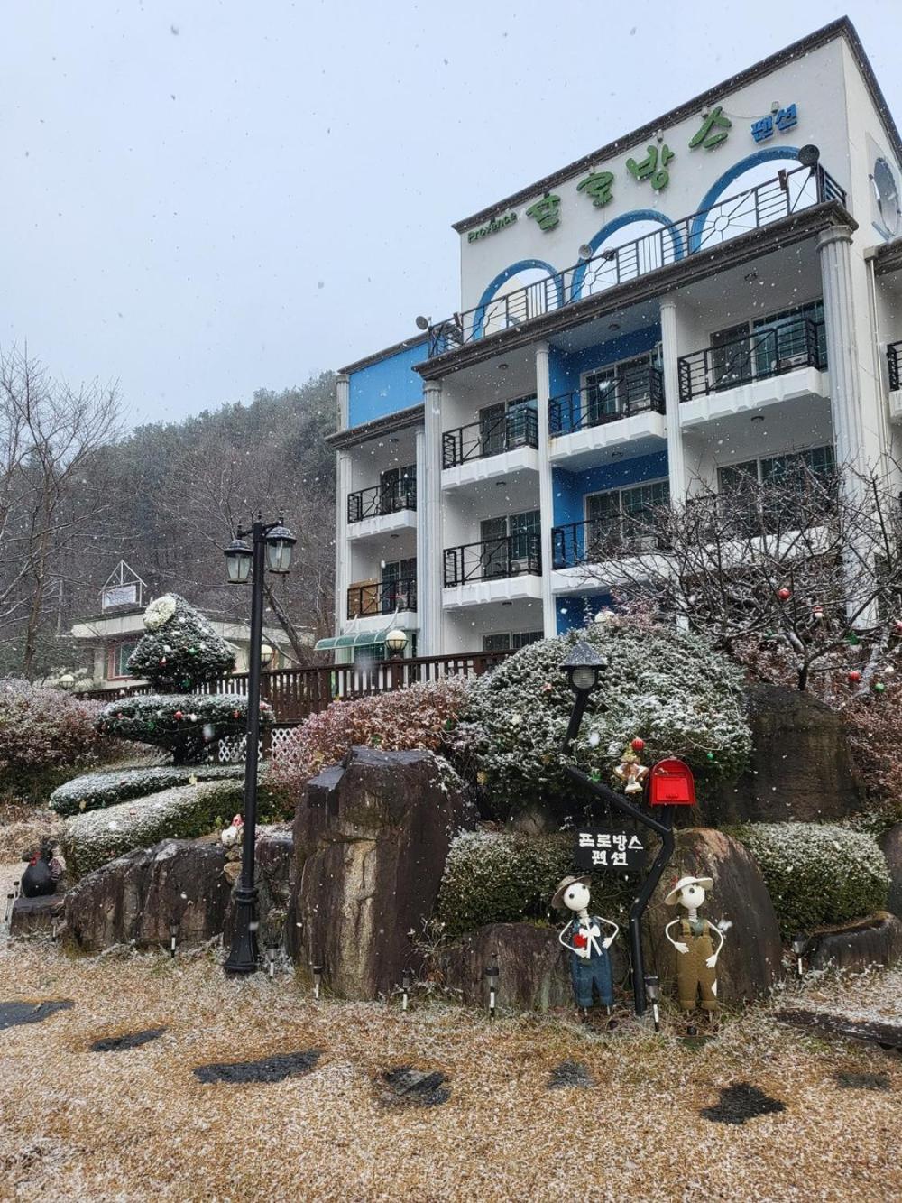 Gangcheon Probangs Pension view 3