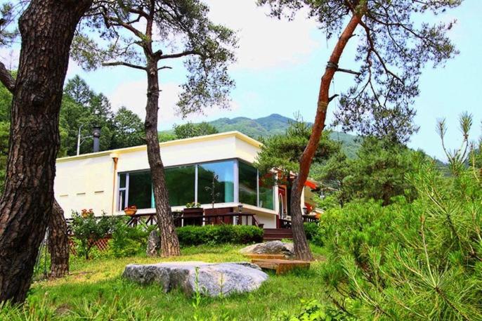 Yangpyeong Sanneomeo Pension