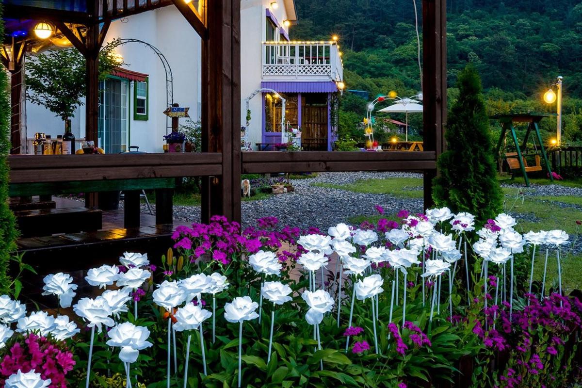 Goseong Hatsal Gadeuk Pension