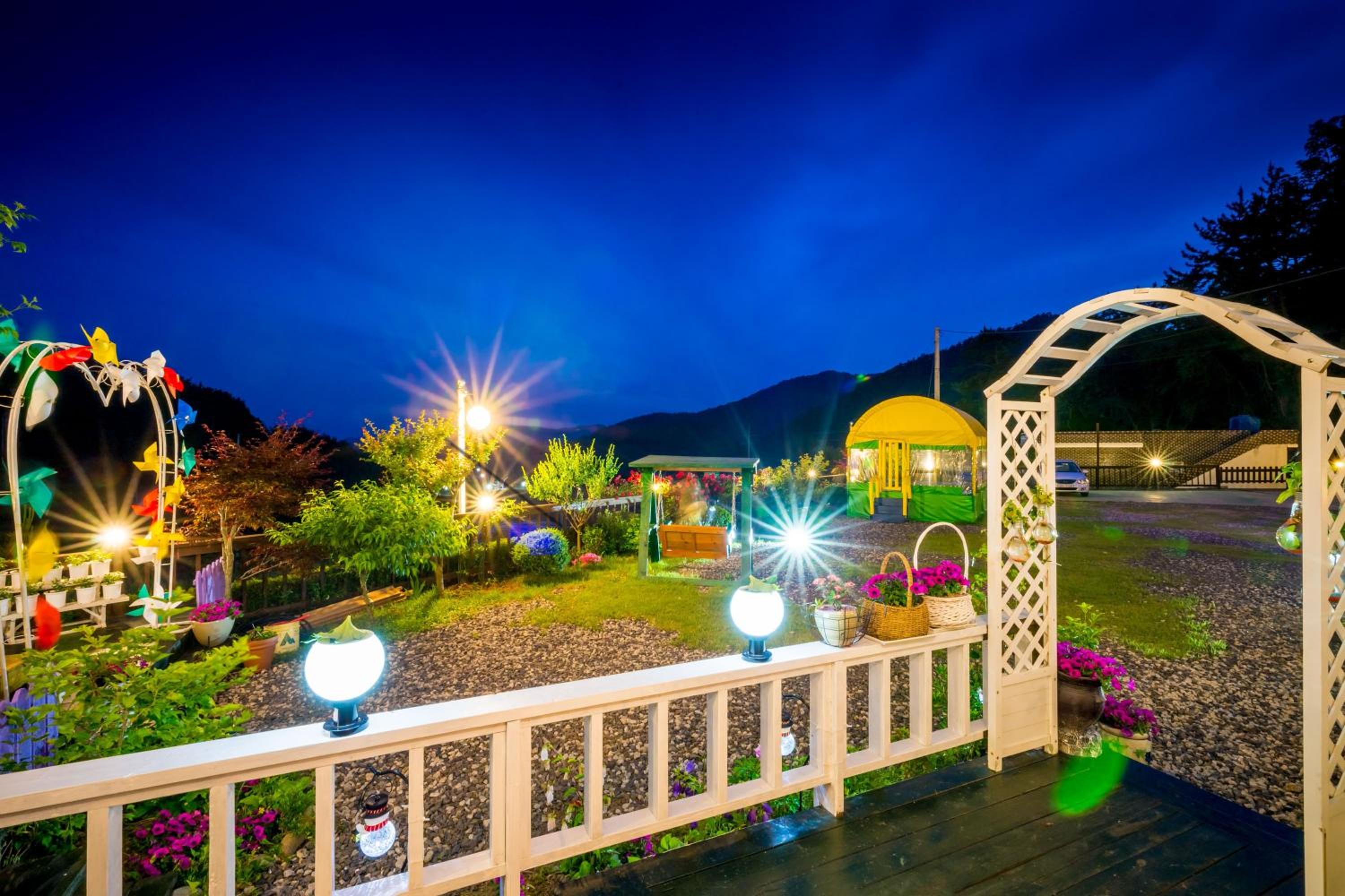 Goseong Hatsal Gadeuk Pension