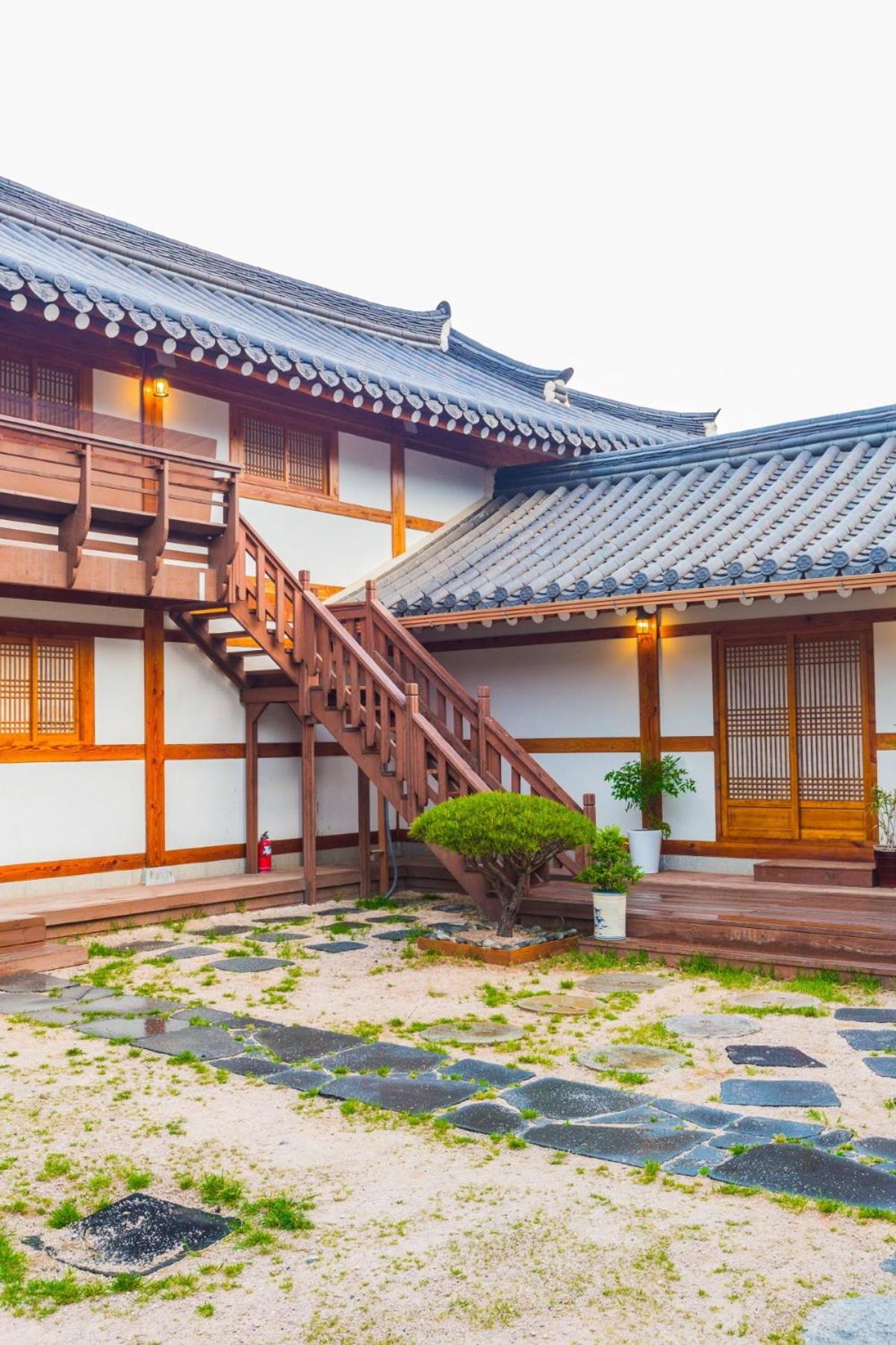 Gyeongju Seonamsan Hanok Stay