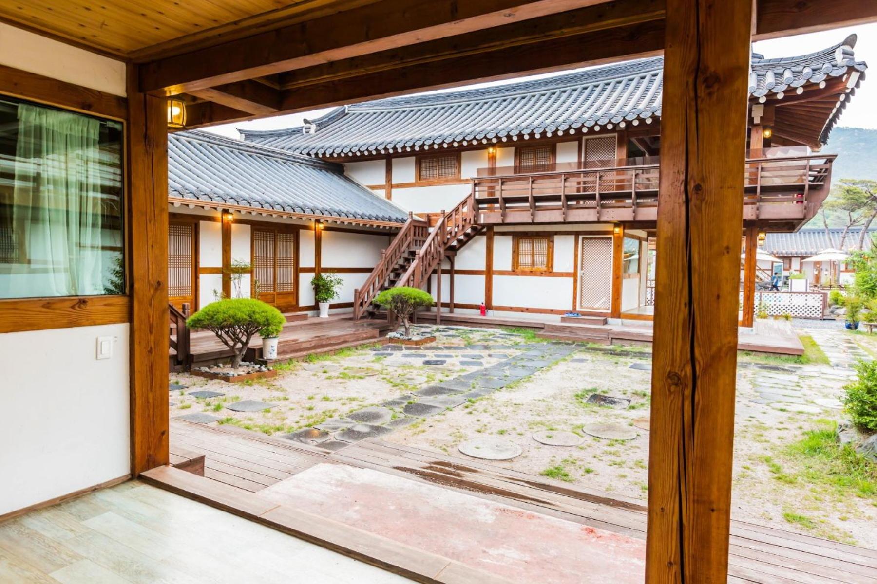 Gyeongju Seonamsan Hanok Stay