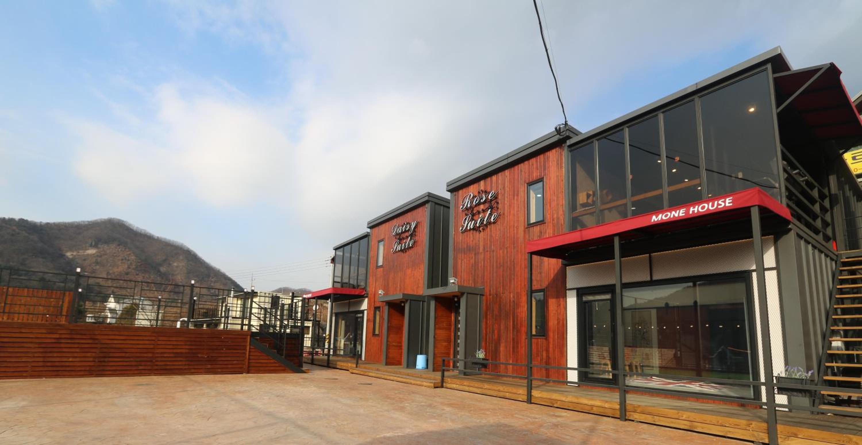 Gapyeong Mone House view 3