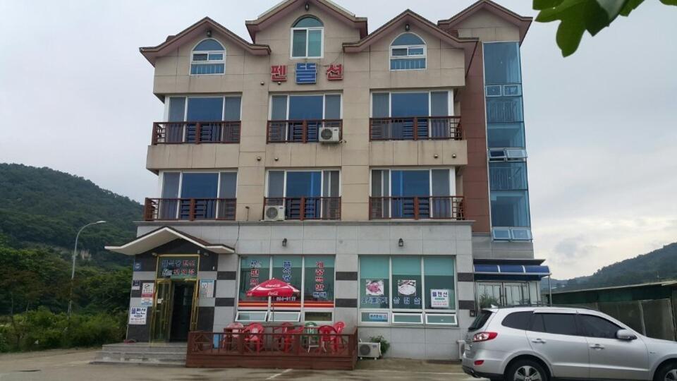 Yeosu Court Pension view 3