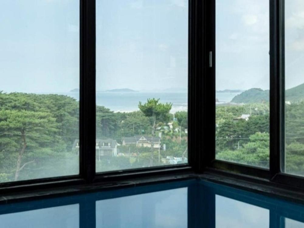 The Mare Pool Villa Pension