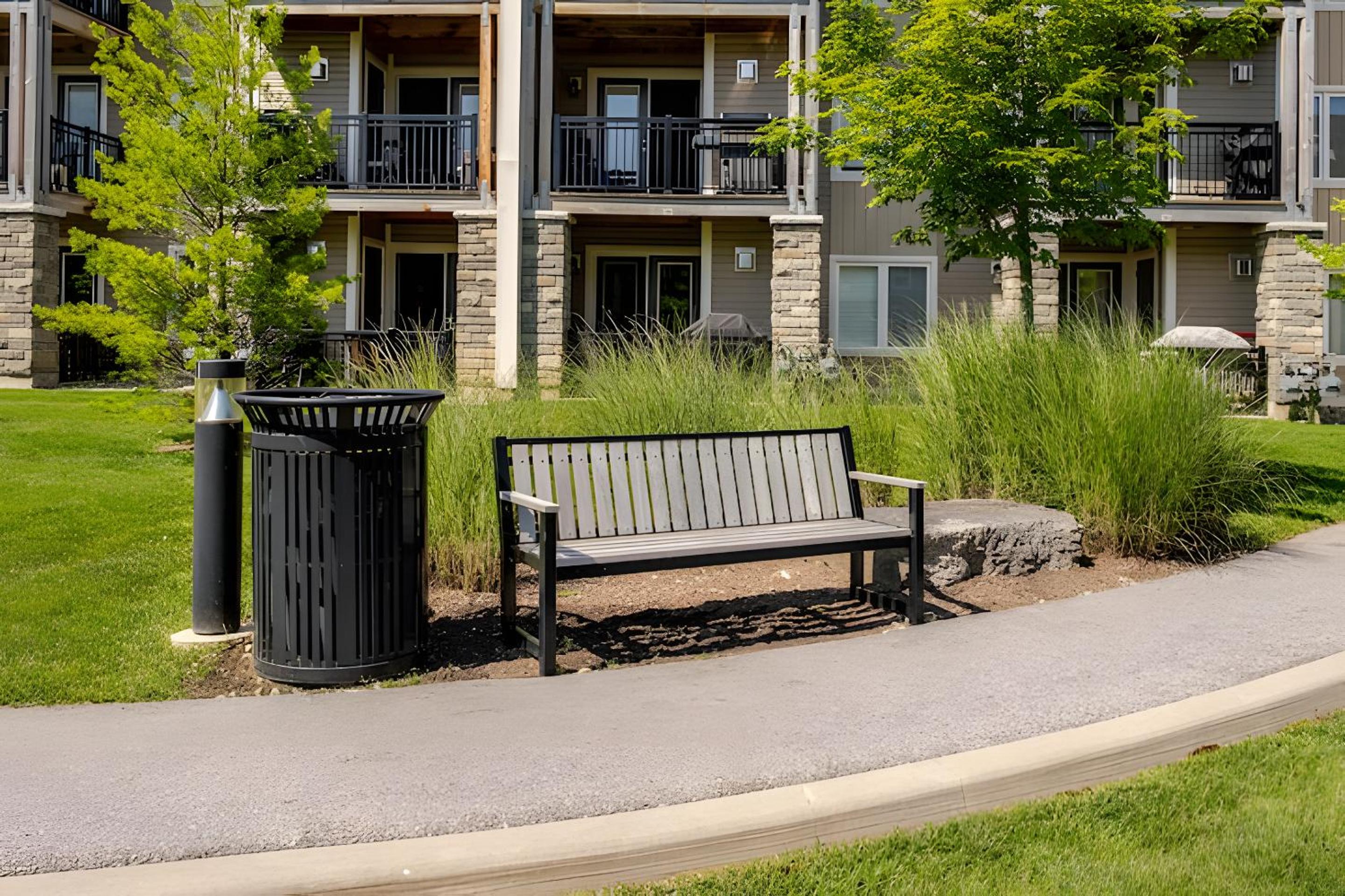Specious 2 Bedroom Condo in Collingwood