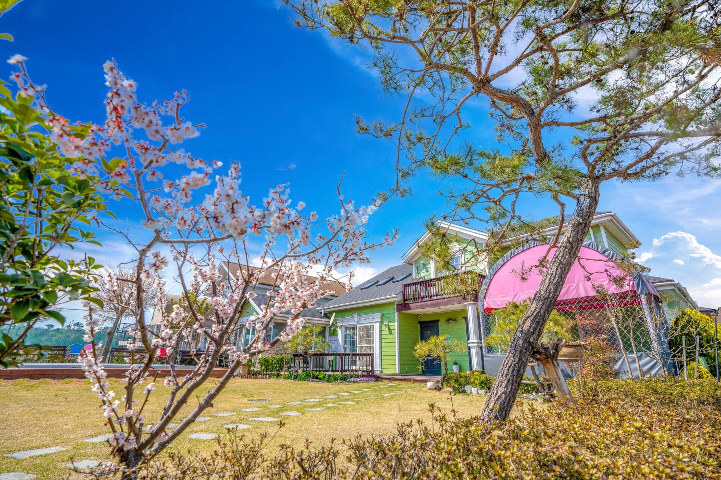 Daebudo polaris pension view 3