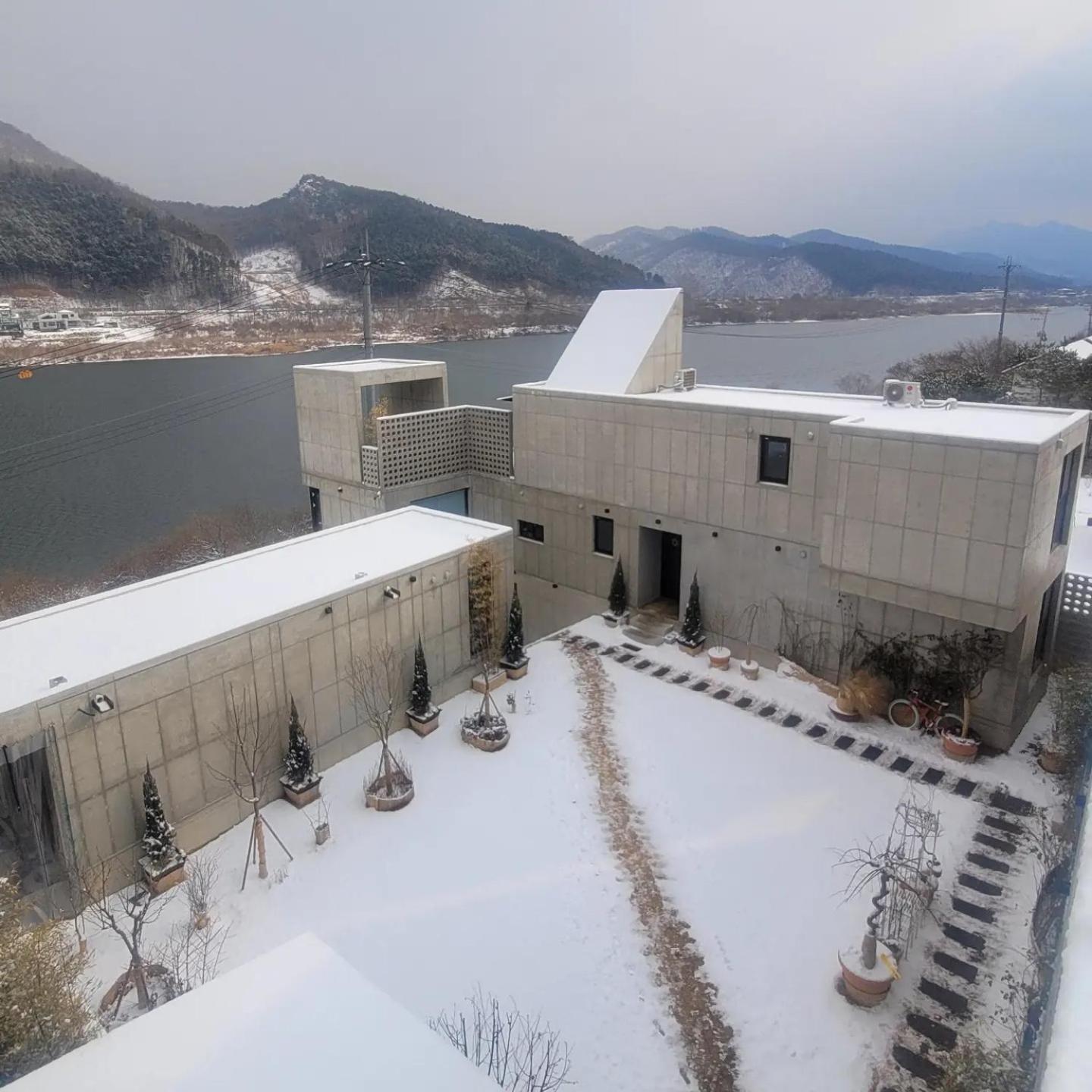 Photo 48