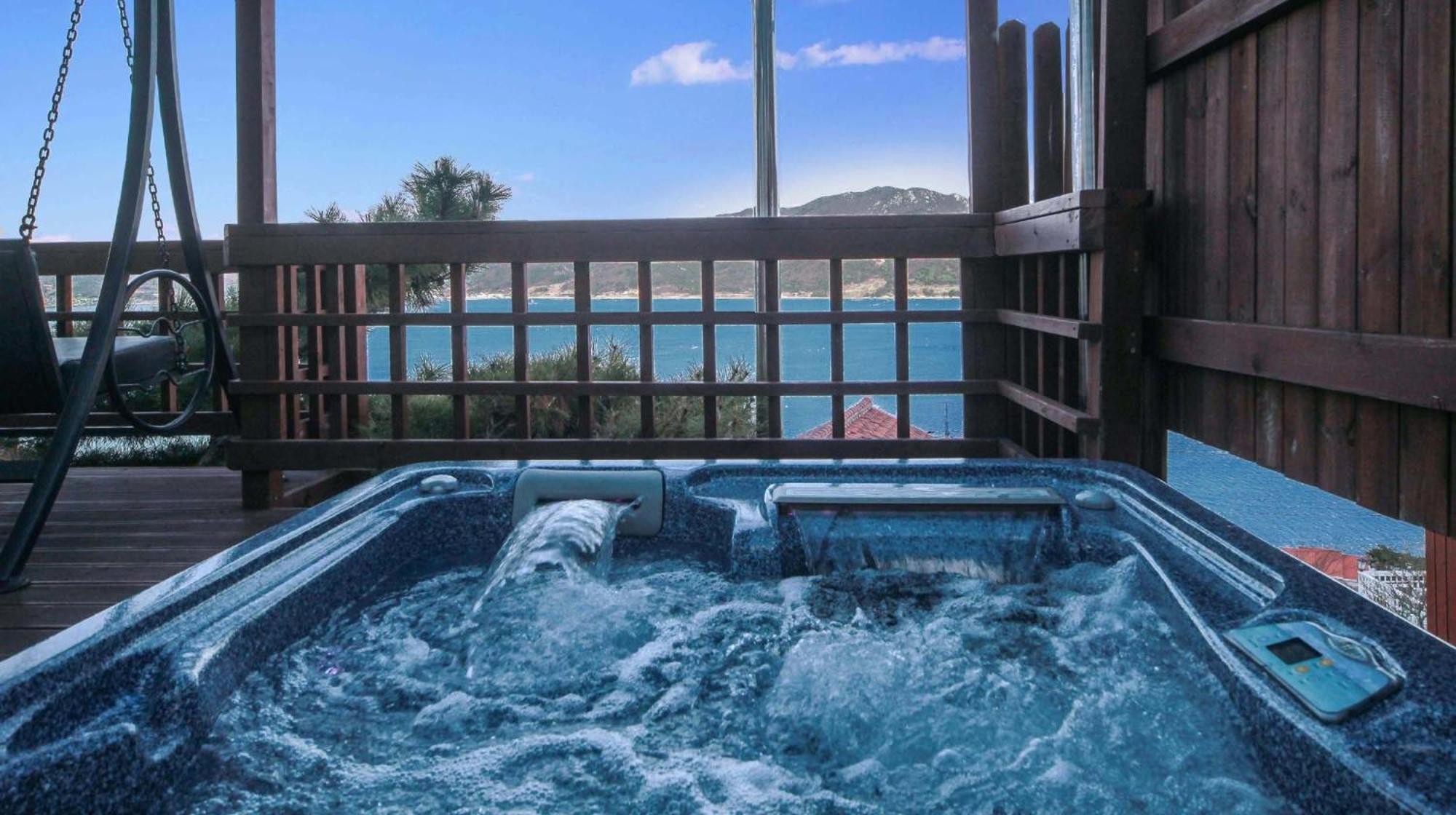 Namhae Spa Hill Pension view 3