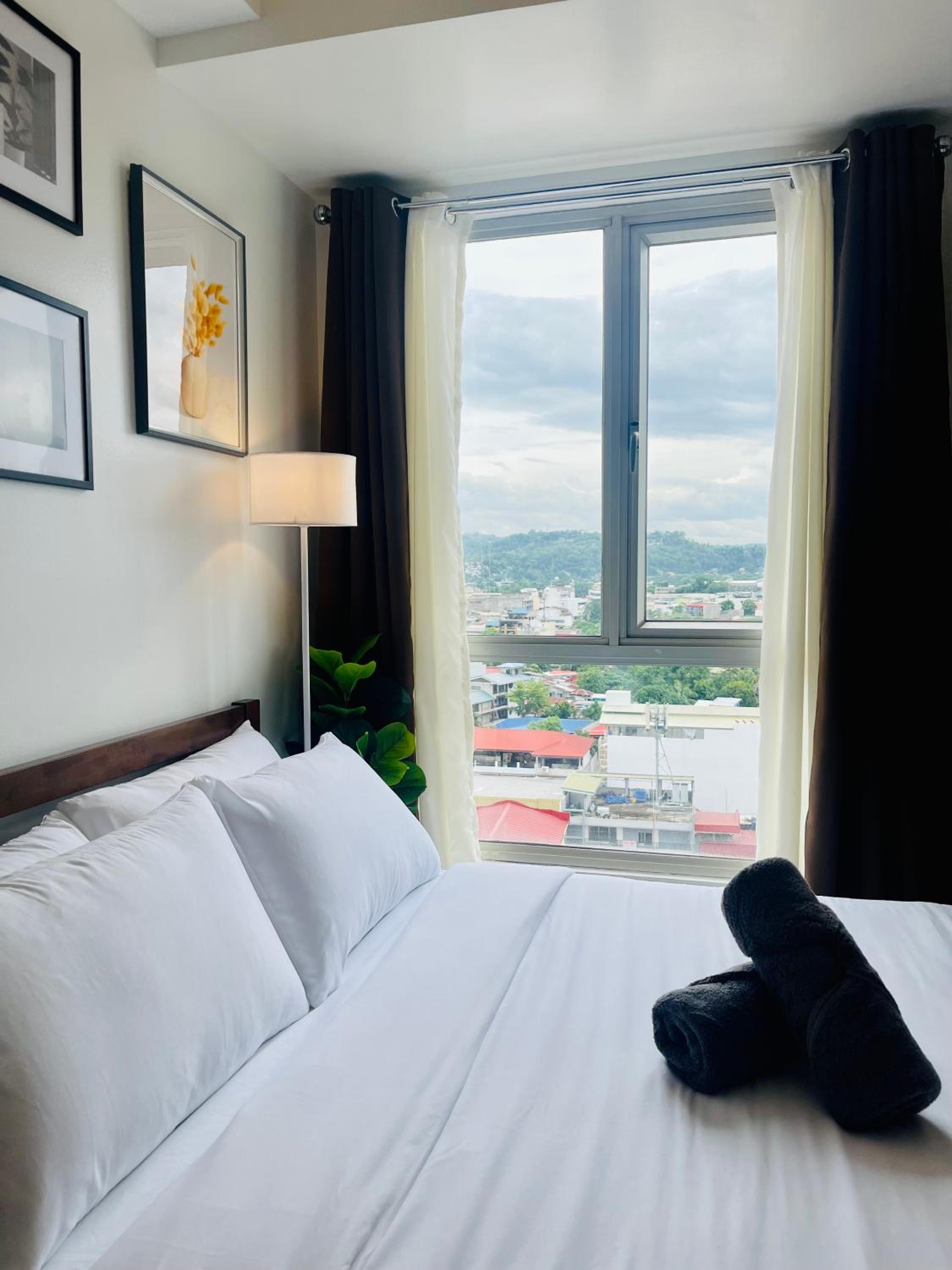 Peaceful Studio Unit at Centrio Tower beside Ayala Mall