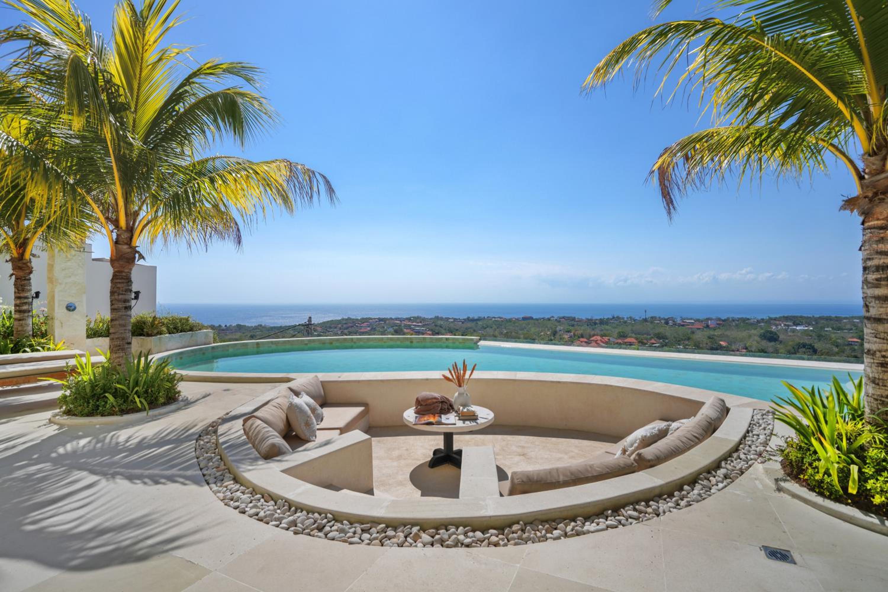 Castle Lunita top ocean view villa of Uluwatu