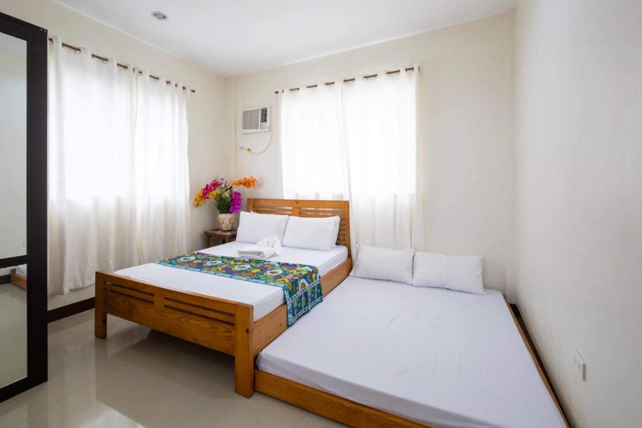 Tagaytay Staycation or Vacation House view 5
