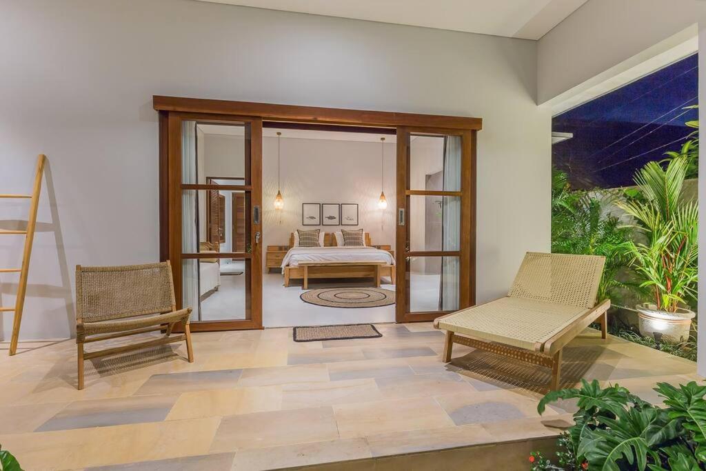 Brand NEW! Villa Casa Maladewa in Prime Canggu Location 300m from Beach view 5