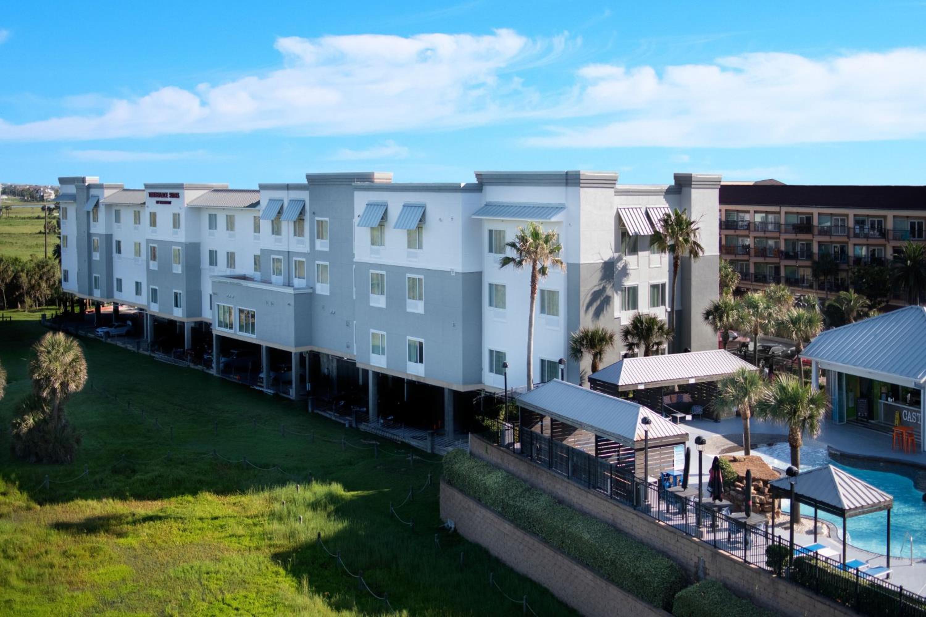 Hotel TownePlace Suites by Marriott Galveston Island - Image 1