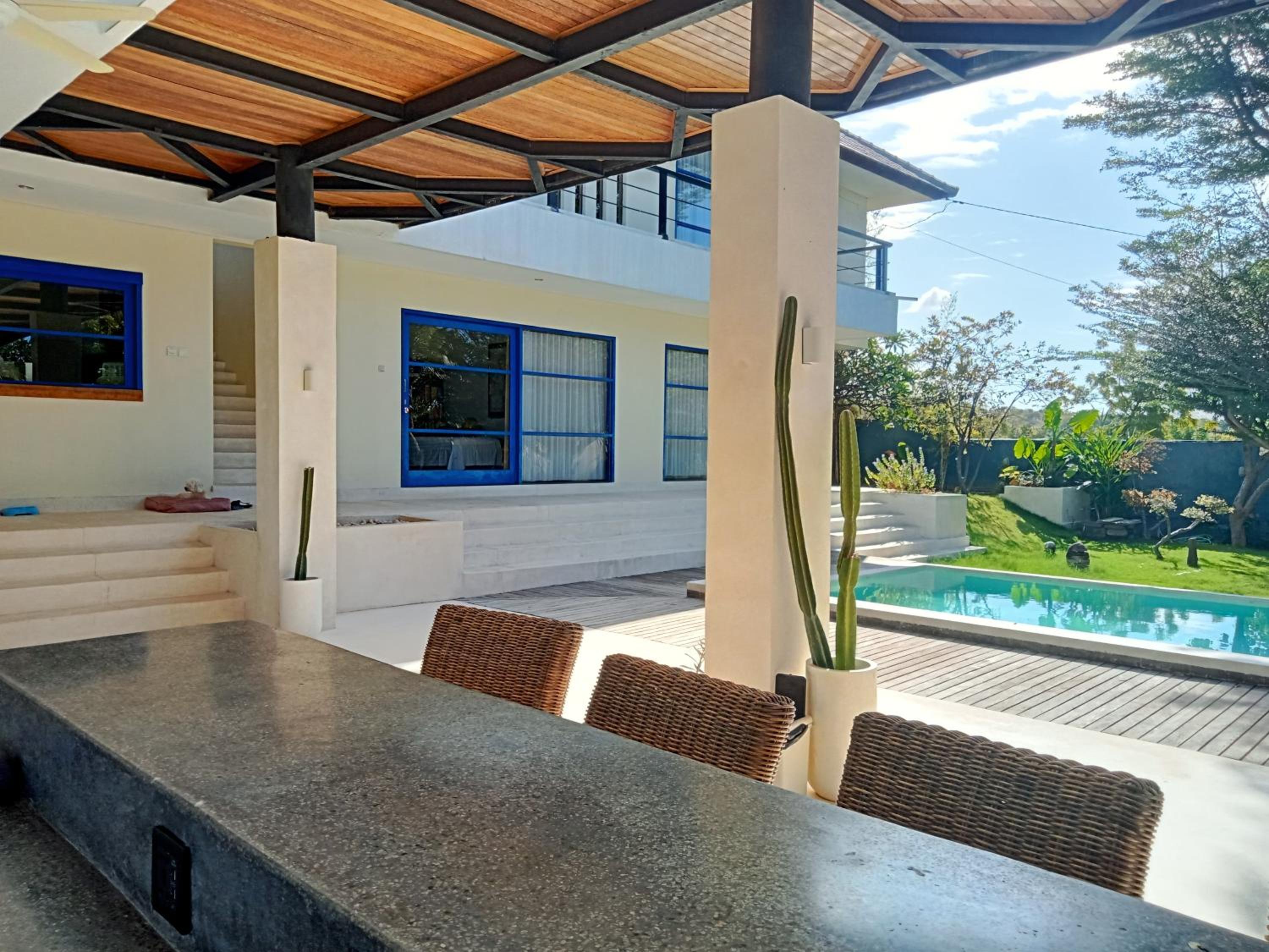 Makati Villa Tulamben