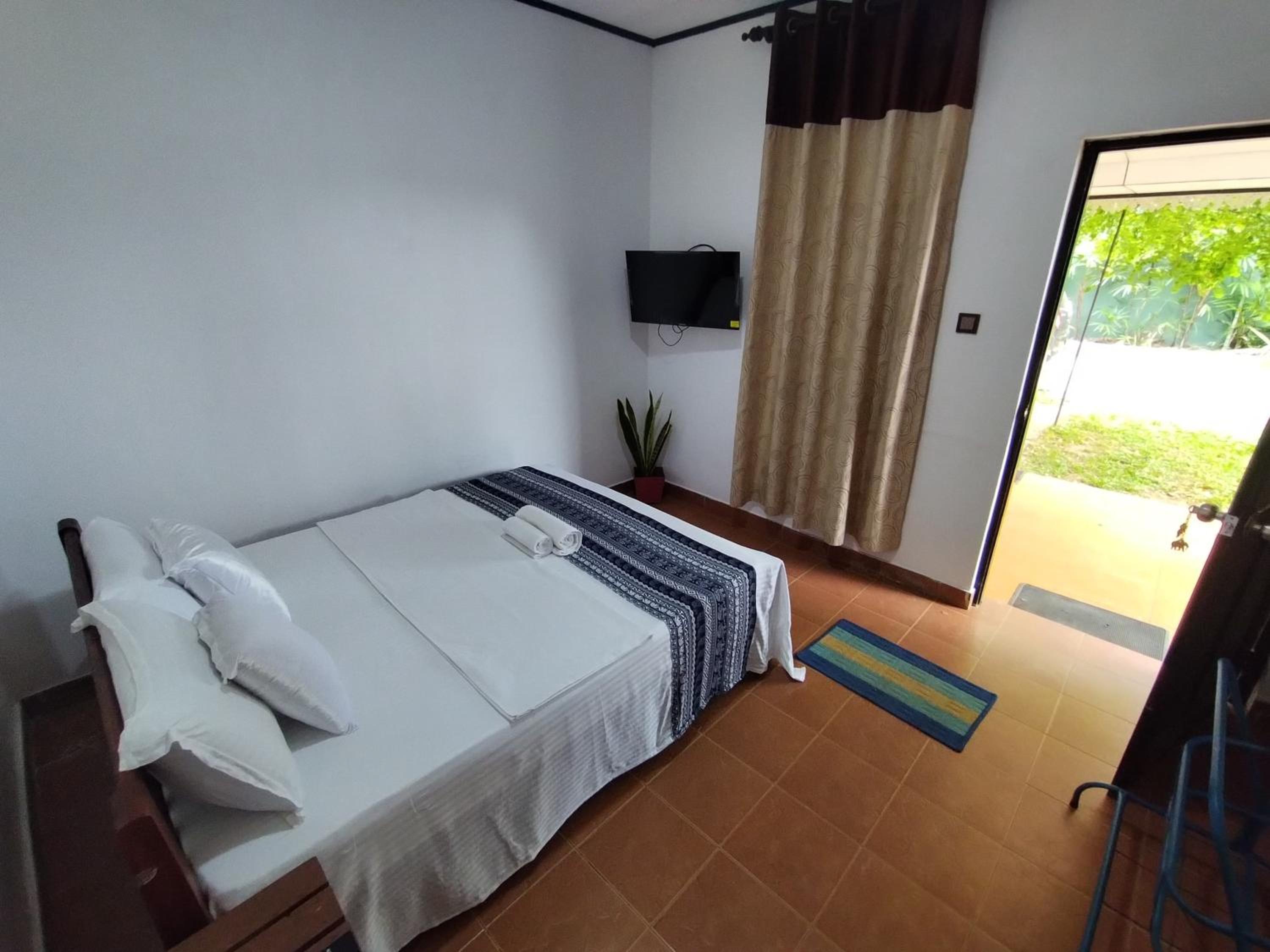Villa emerald yala view 5