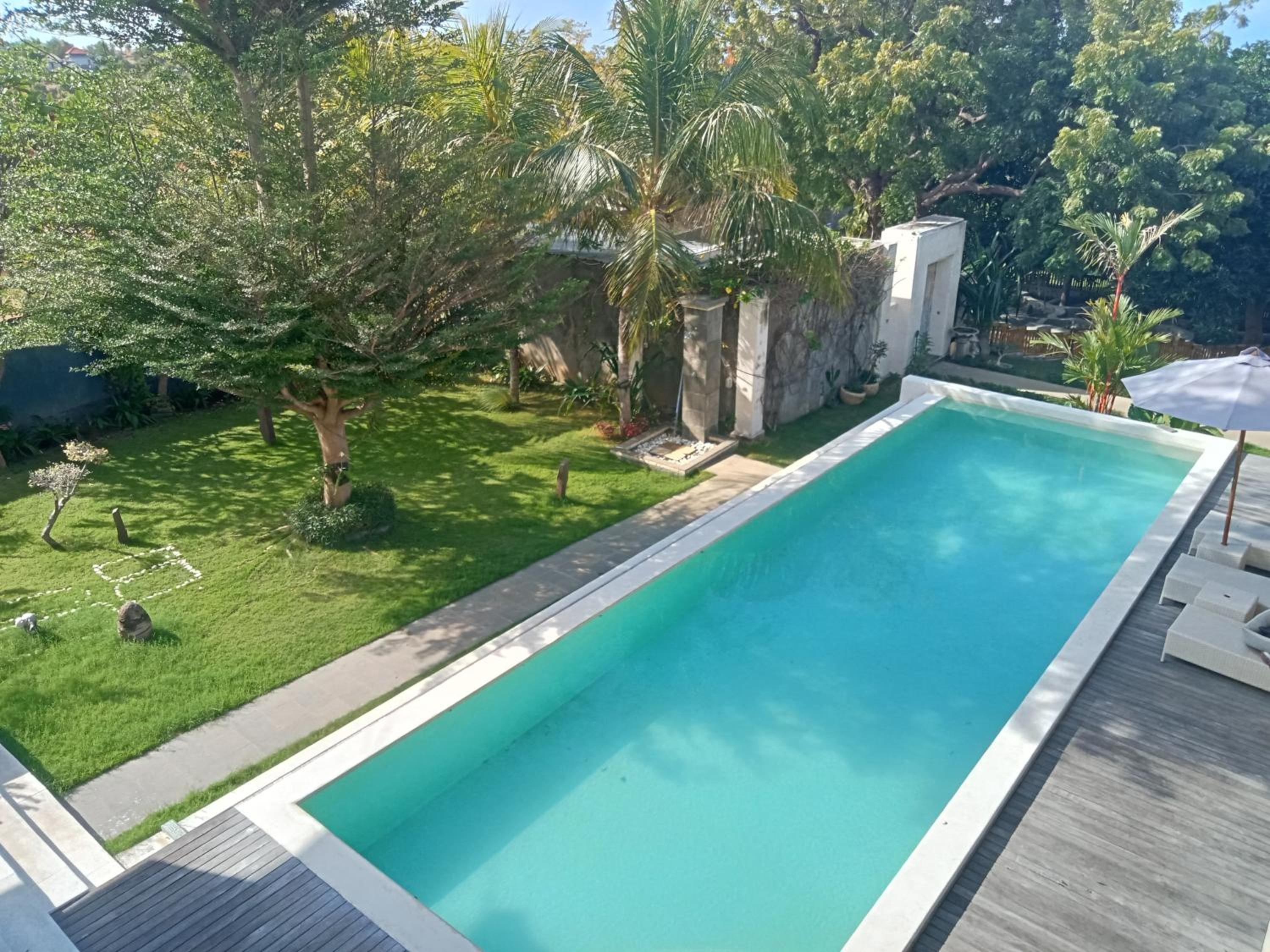 Makati Villa Tulamben
