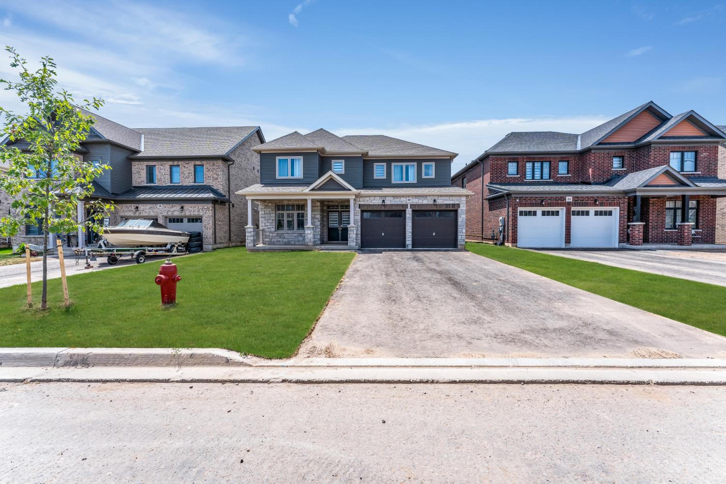 Luxury Mansion minutes to Niagara Falls and Buffalo
