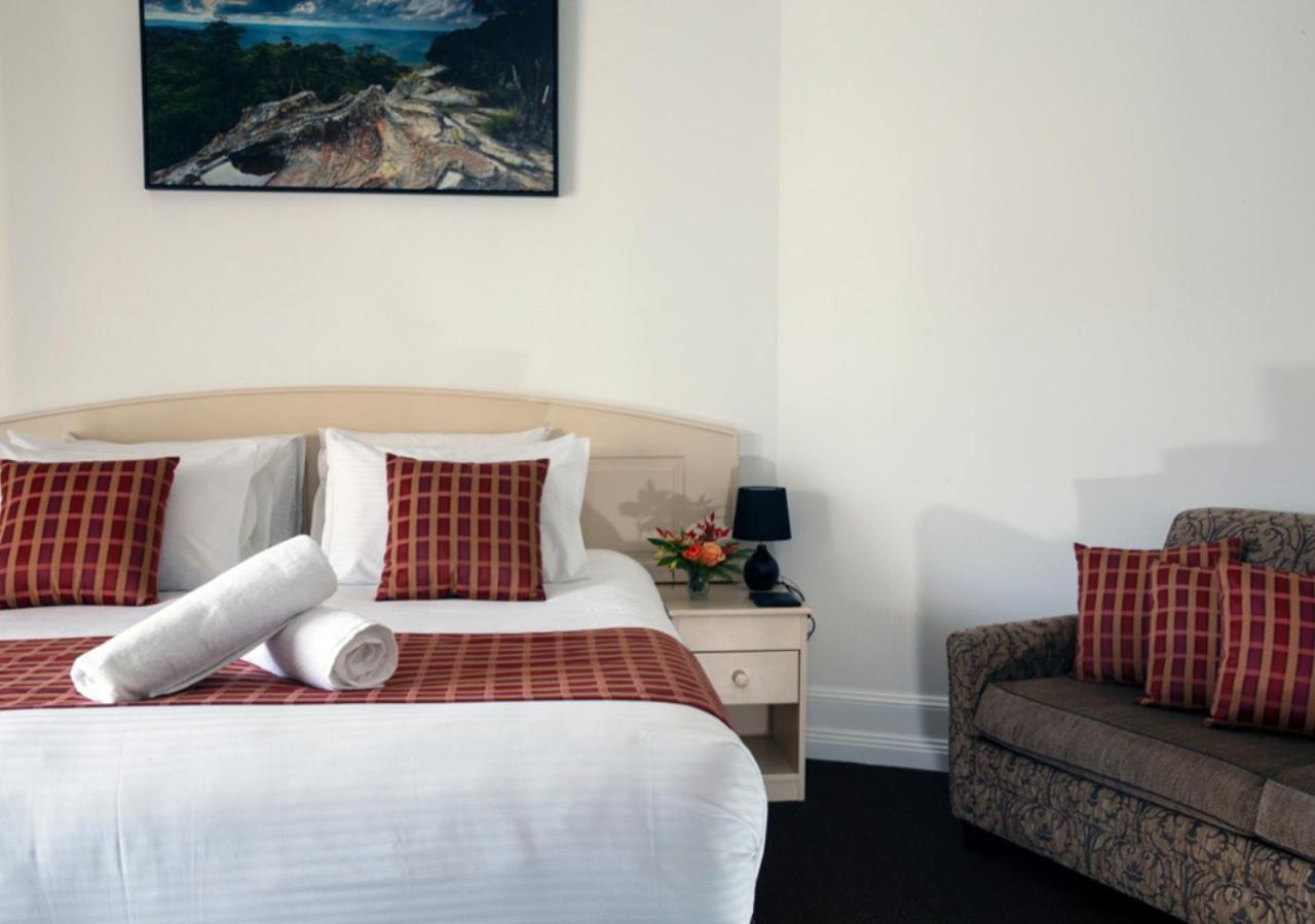 Bowen Inn Motel