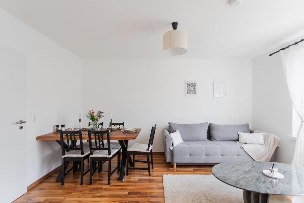 Bauhaus Museum Apartment - Property Image 20