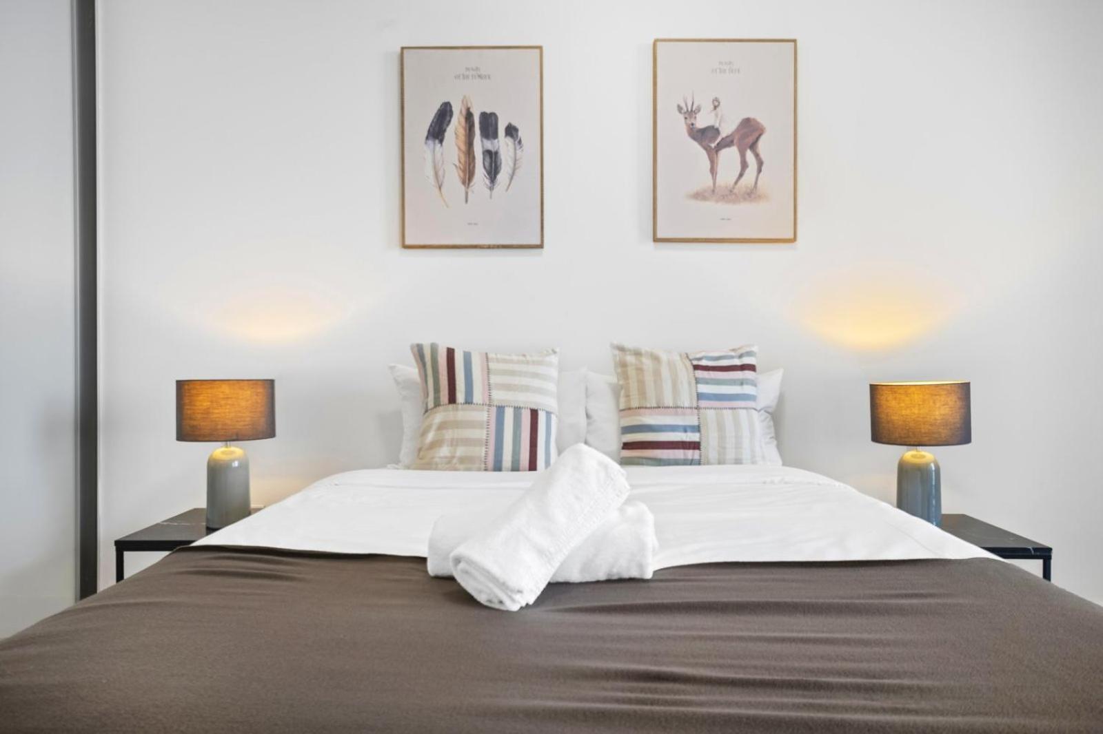 Waterview Apt at Wentworth Point