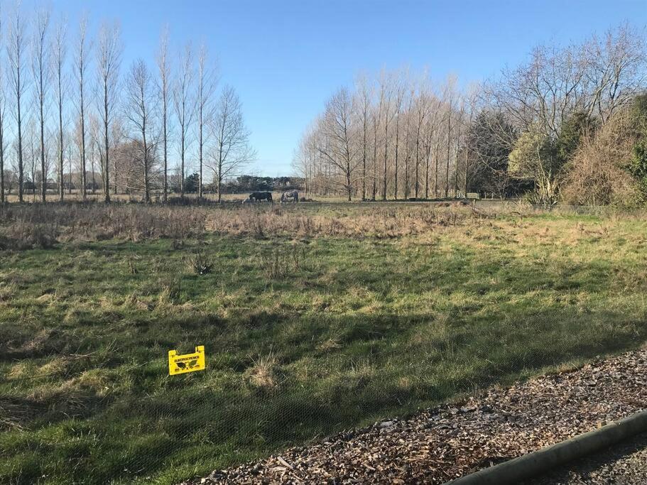 Brookside Country Escape 40 minutes to CHC Airport view 4