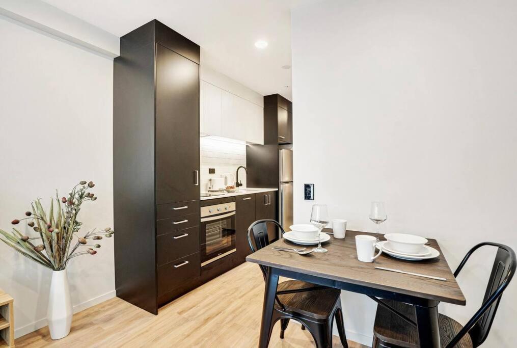 Full amenities 1-bedroom studio in CBD with pool view 2