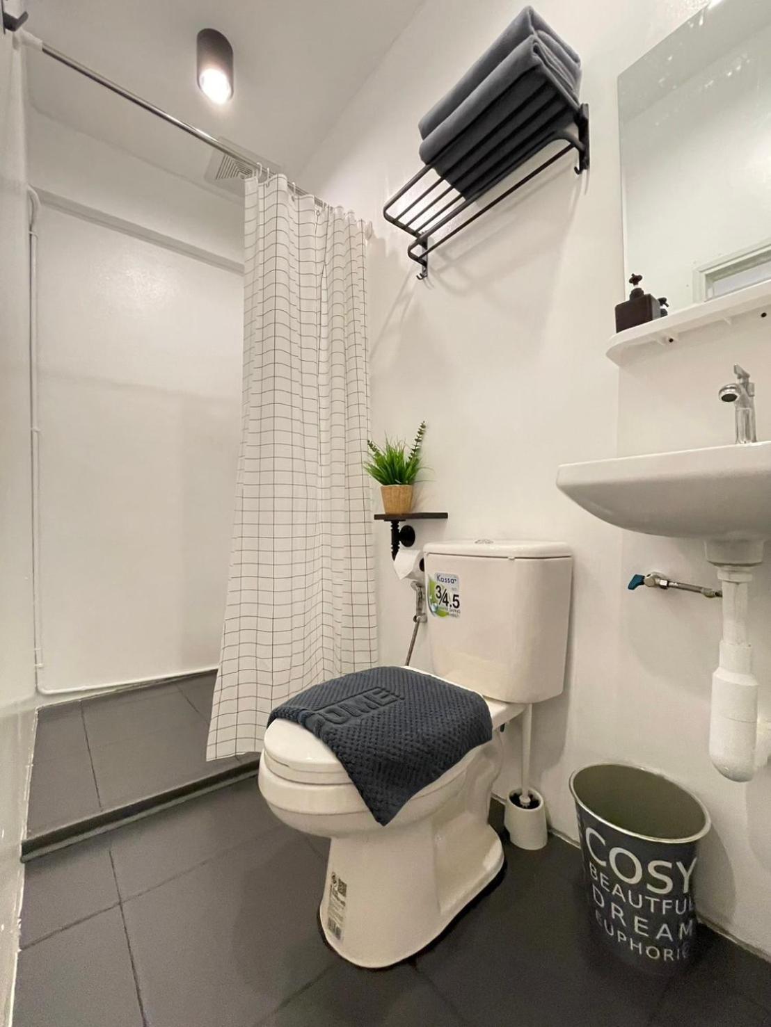 Ekanek Hostel
