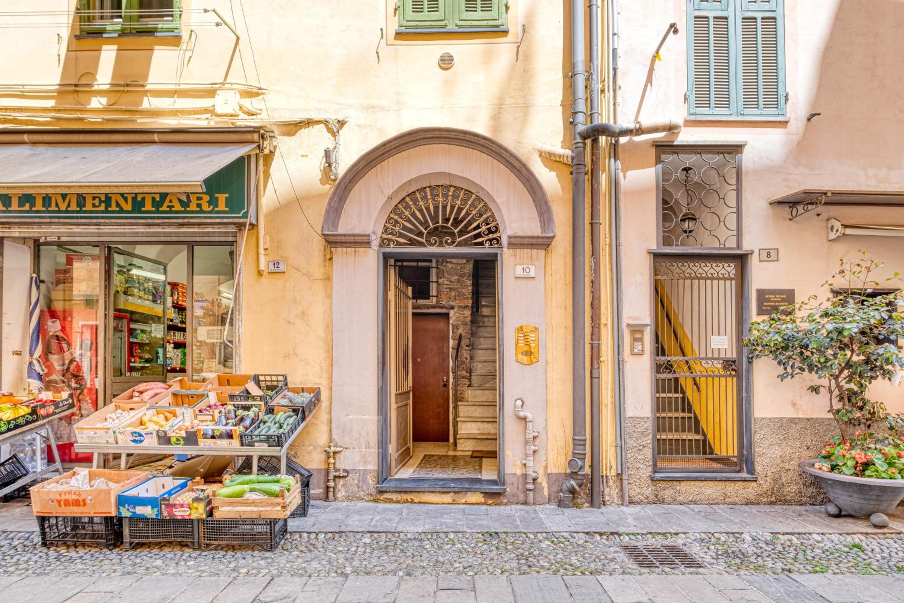 Casa Sanremasca - Happy Rentals view 2