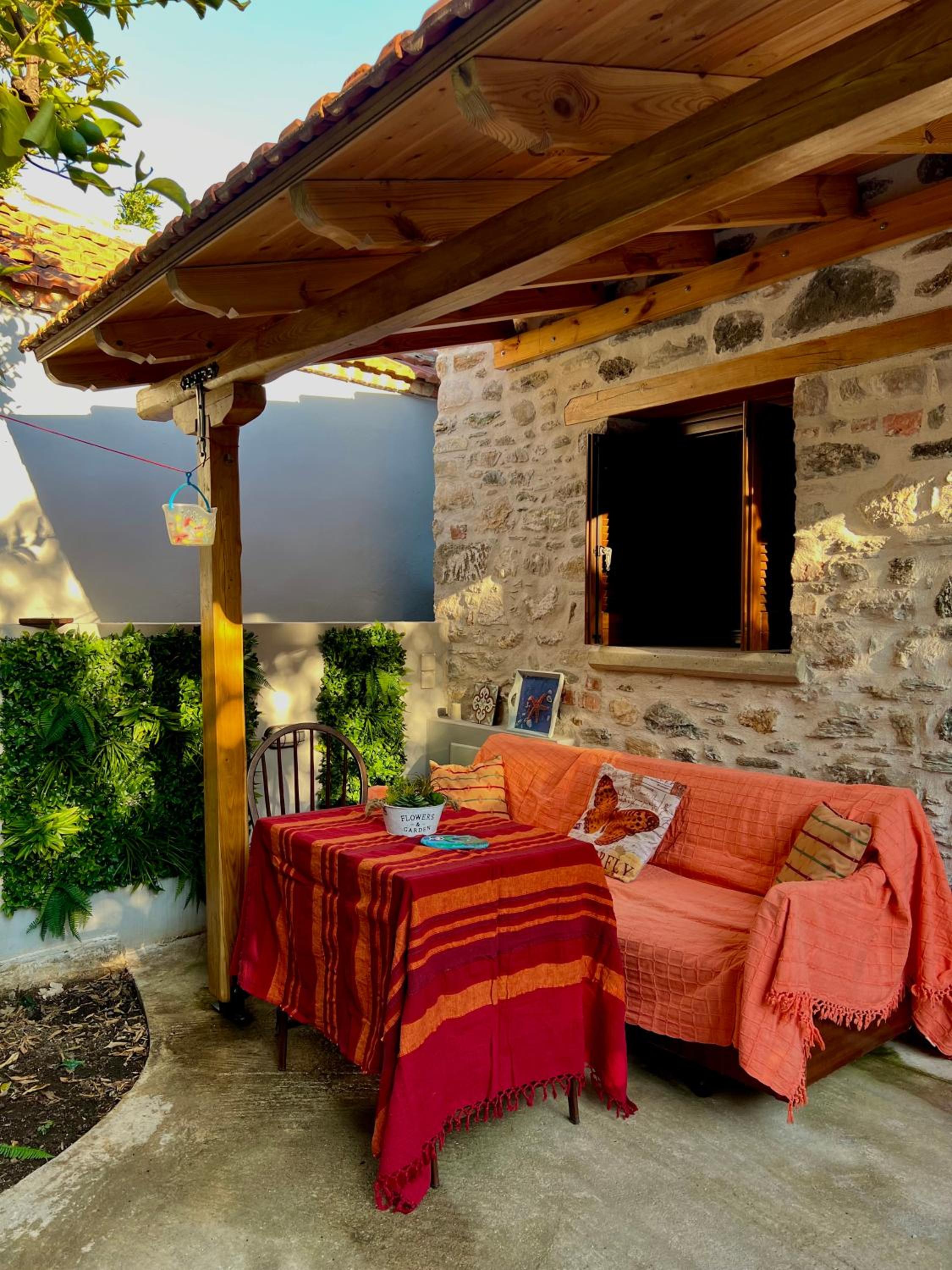 Niki Cottage