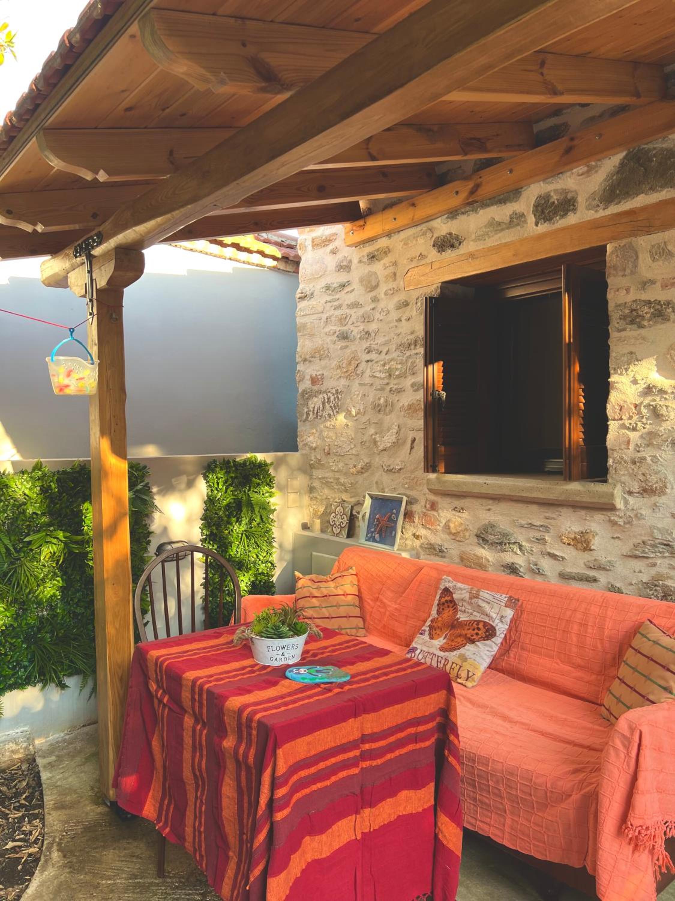 Niki Cottage