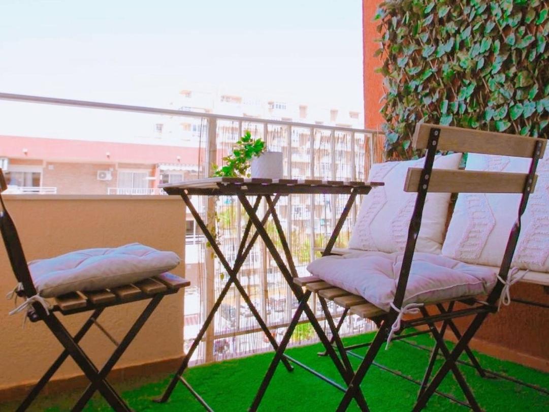 Bythewave Apartments