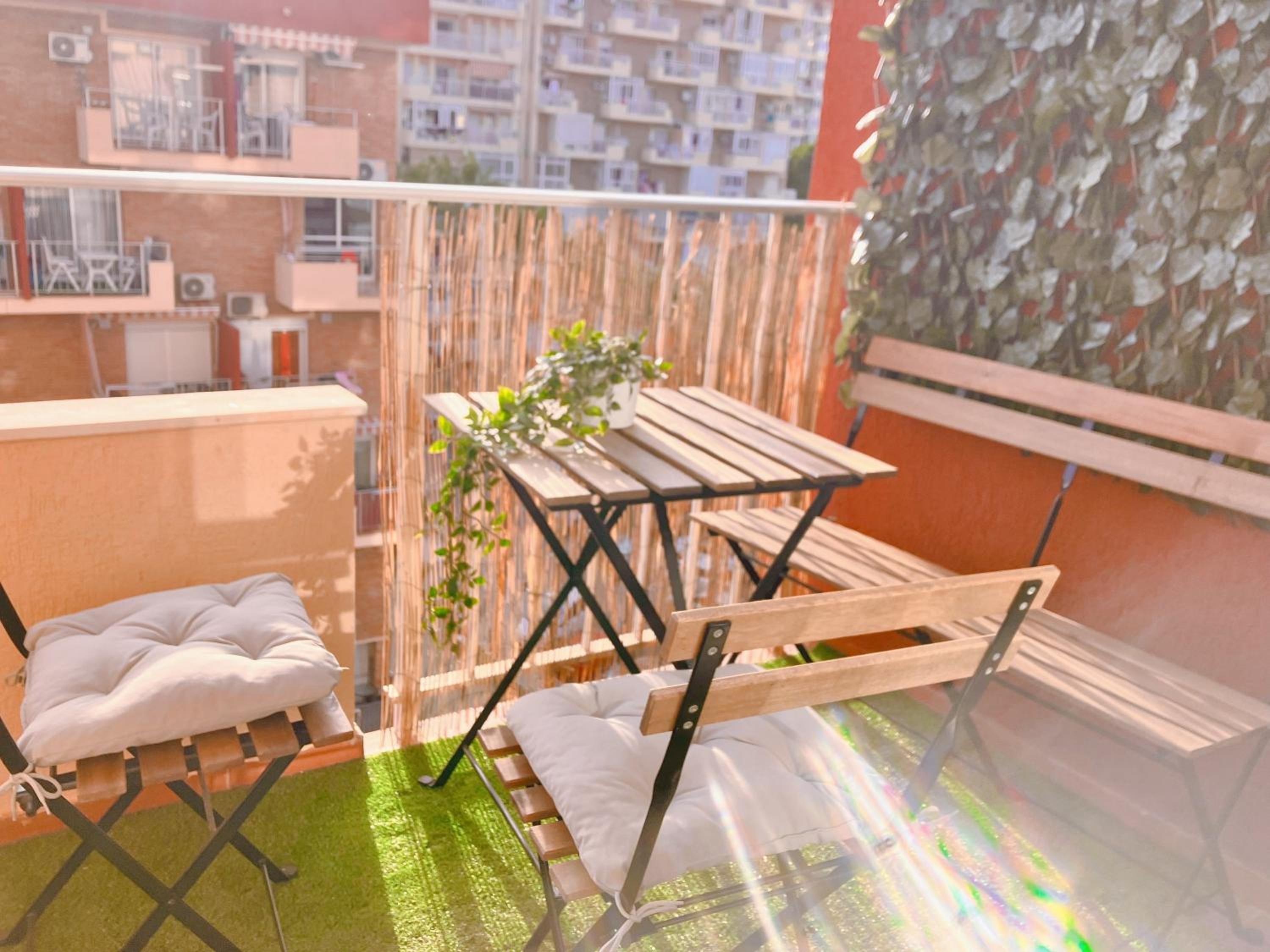 Bythewave Apartments