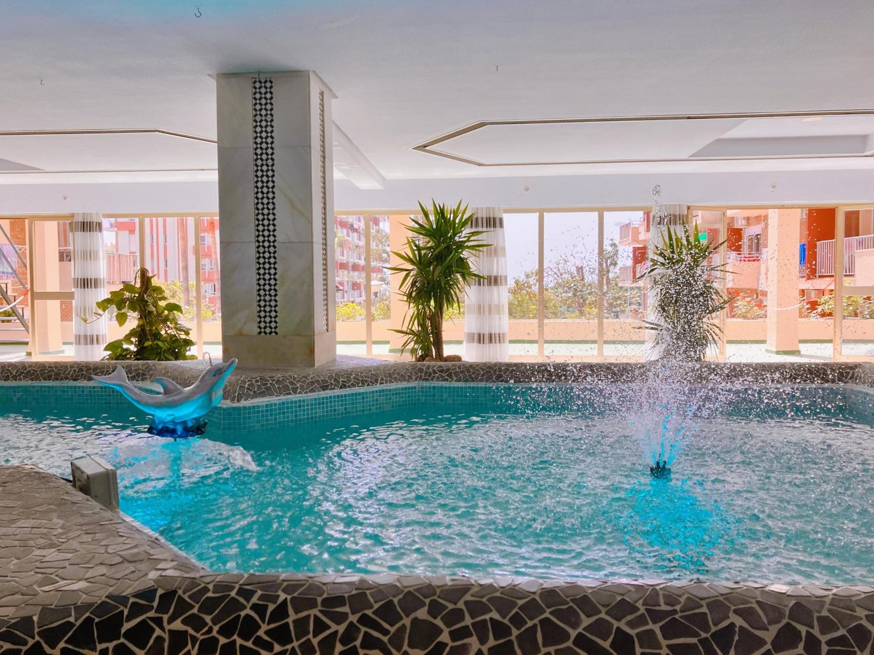 Bythewave Apartments