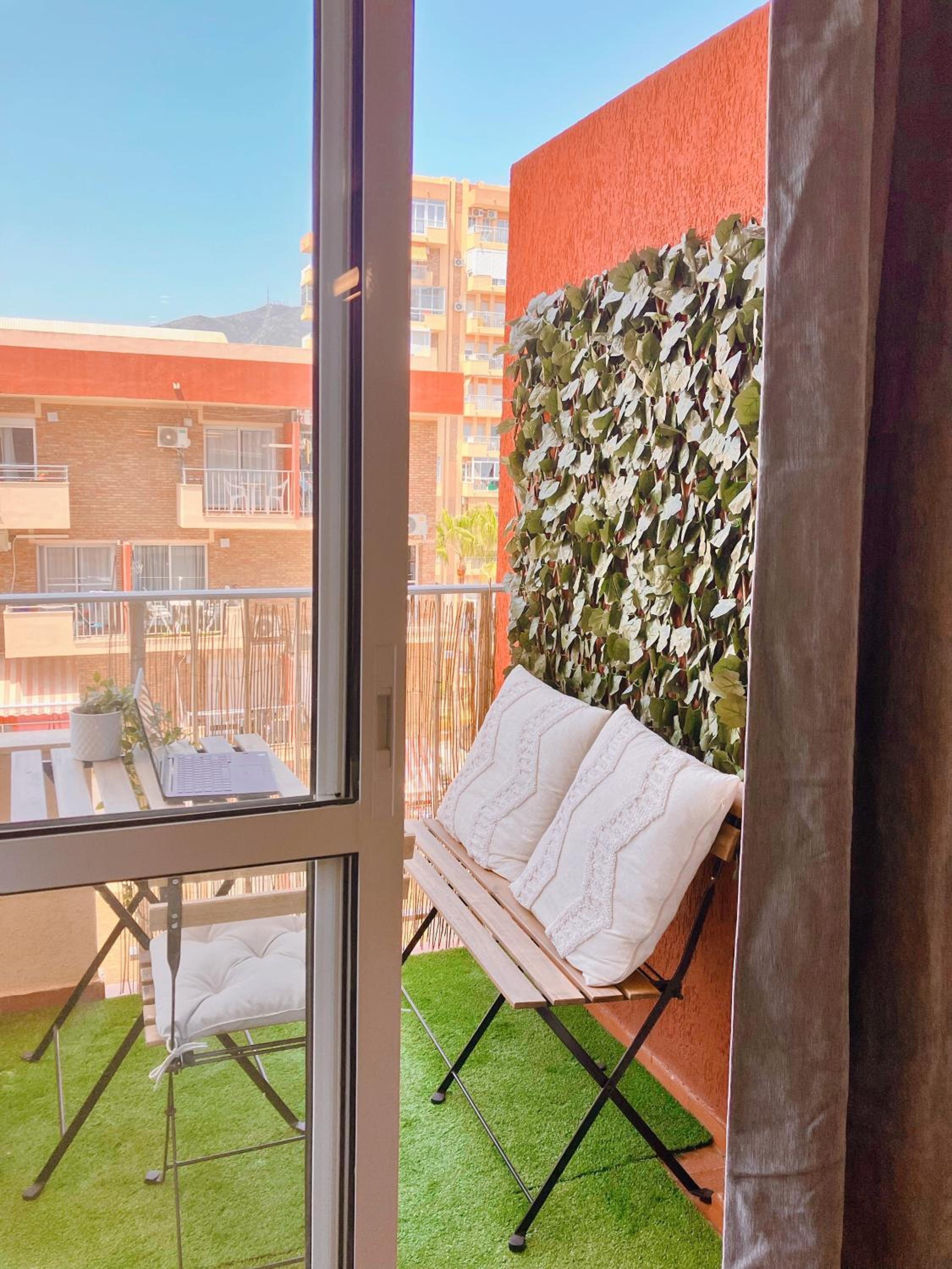 Bythewave Apartments