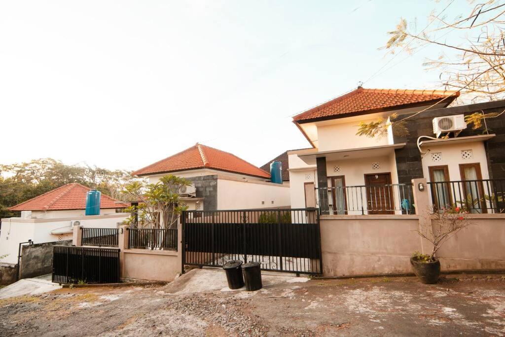 Hotel Subha Residence, a cozy house - Image 1